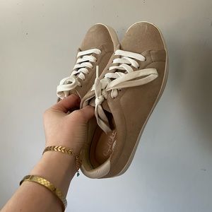 Dr. Scholl’s Sneakers